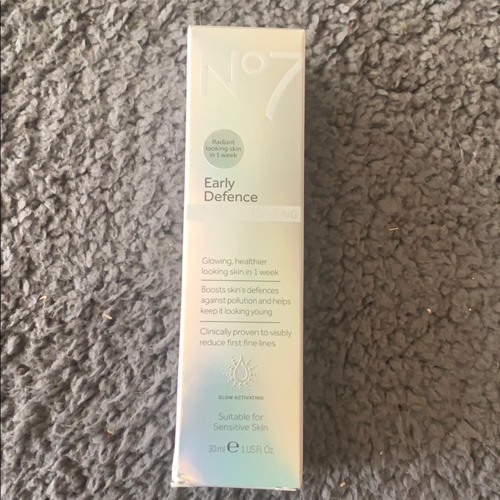 No7 Early Defense Glow Activating Serum